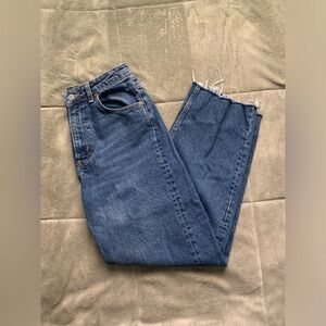 H&M 90’s Highwaisted Baggy Jeans